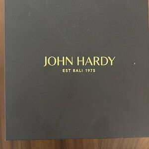 Brand new John Hardy tear drop eating. Never worn. Sterling silver.